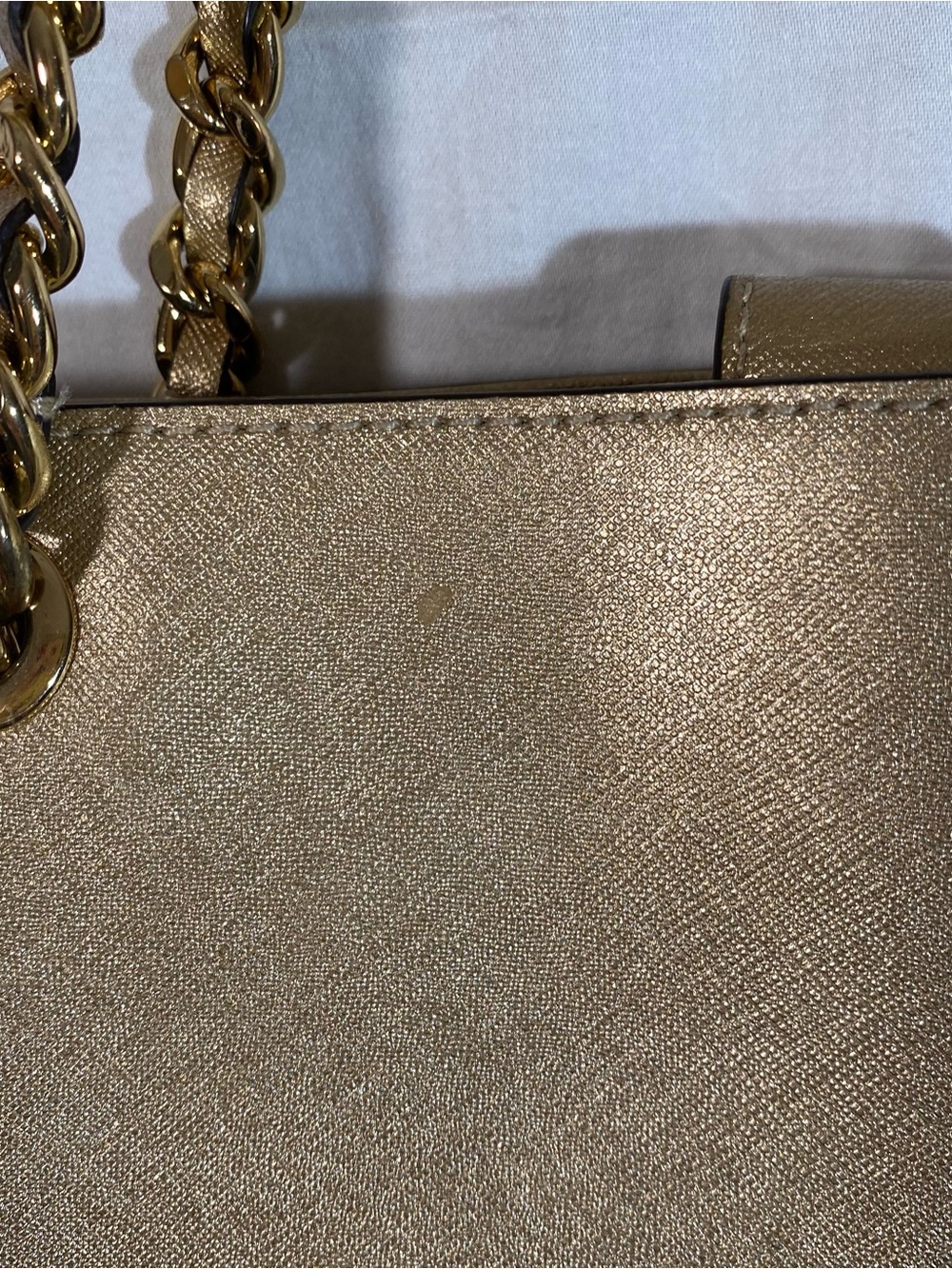 Michael Kors Susannah Women’s Large Metallic Chain-Handle Pale Gold Leather Tote - Picture 4 of 14